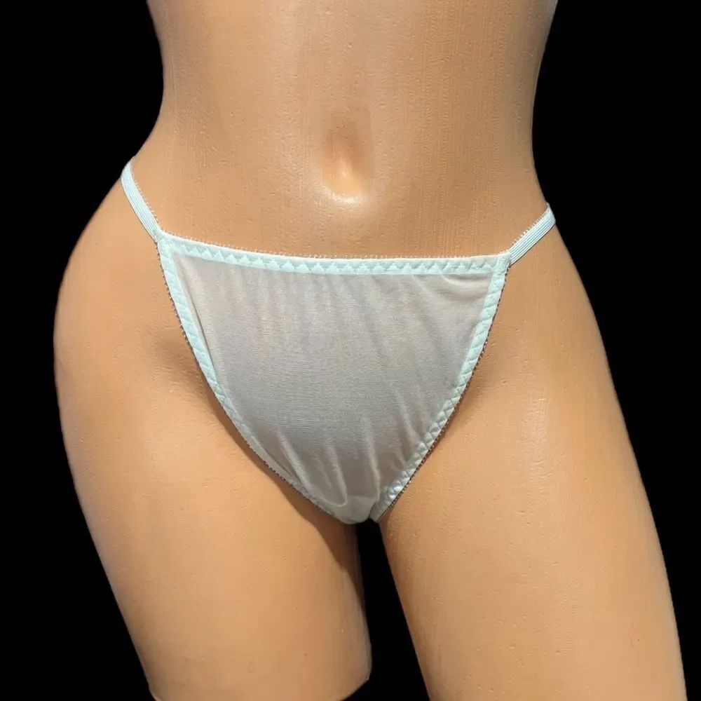 Victoria's Secret RARE Hard to find Sheer Mesh Thong Panty White Large